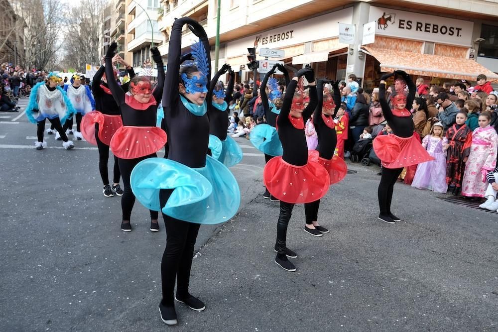 Sa Rua: Am Sonntagnachmittag (26.2.) erreichte der Karneval auf Mallorca mit dem Faschingsumzug durch Palma seinen Höhepunkt.