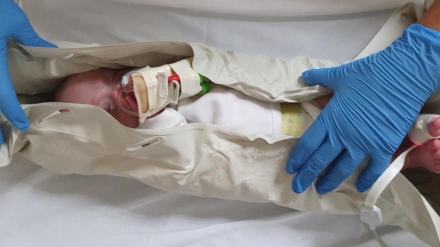 El Hospital General de Elche realiza resonancias magnéticas a bebés sin necesidad de sedarles