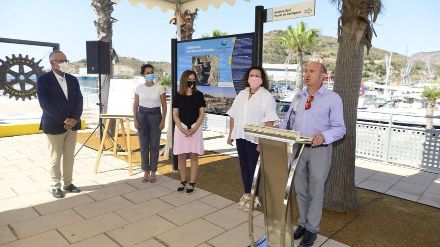 Un sendero azul de cinco kilómetros conecta el centro de Cartagena con Cala Cortina