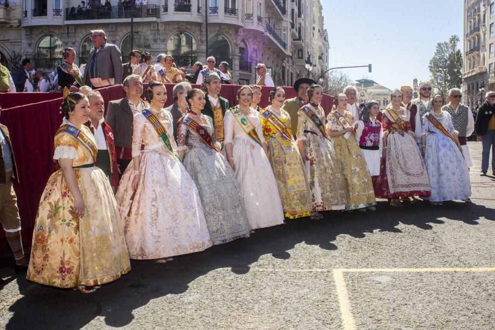 Entrega de premios a las comisiones por las fallas grandes 2019.