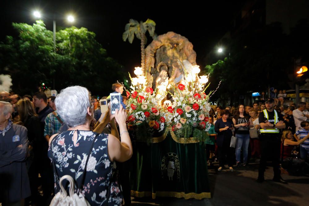 Instante de la Passejà de Sant Onofre celebrada el sábado por la noche en Quart de Poblet.