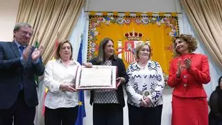 Las hermanas de Caparrós entonan emocionadas un grito sincero y liberador: "Esa bala lo cambió todo"