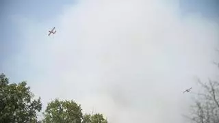 El incendio de La Peña sigue fuera de control y se prevé que se mantenga activo varios días