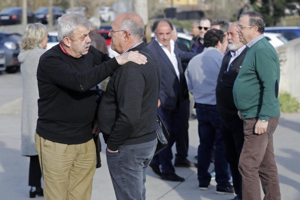 Més de dues-centes persones acomiaden l''expresident del Girona