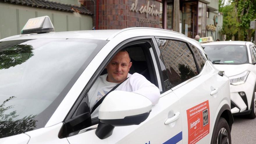Un taxista de Pontevedra necesita 200 euros extra al mes para el combustible debido al conflicto de Oriente Medio