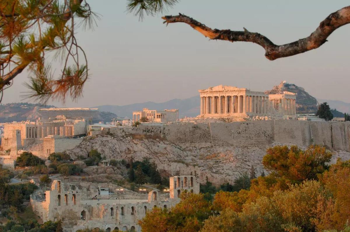 Las impactantes ruinas de la Acrópolis de Atenas.