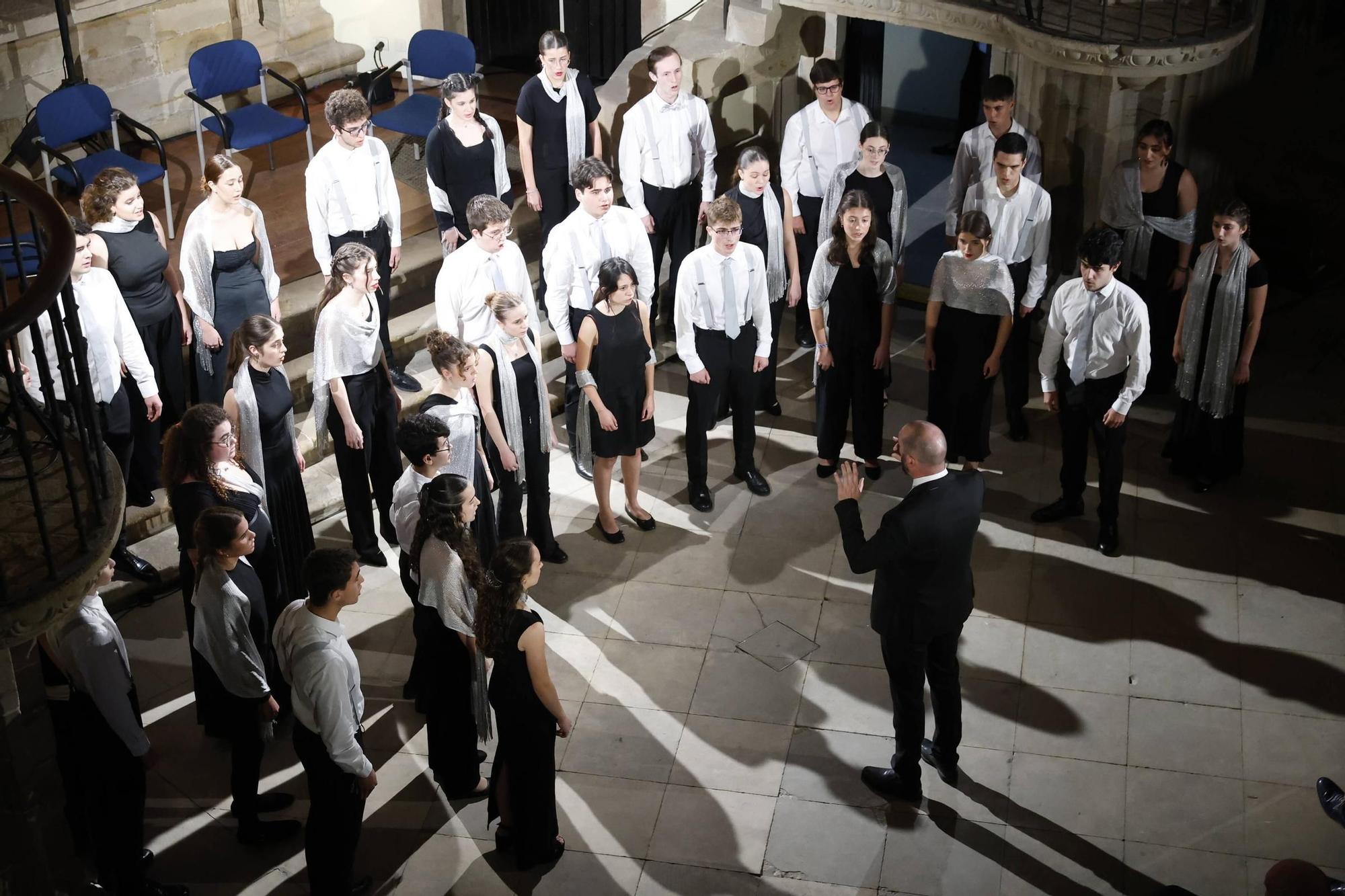 EN IMÁGENES: así fue el concierto del León de Oro