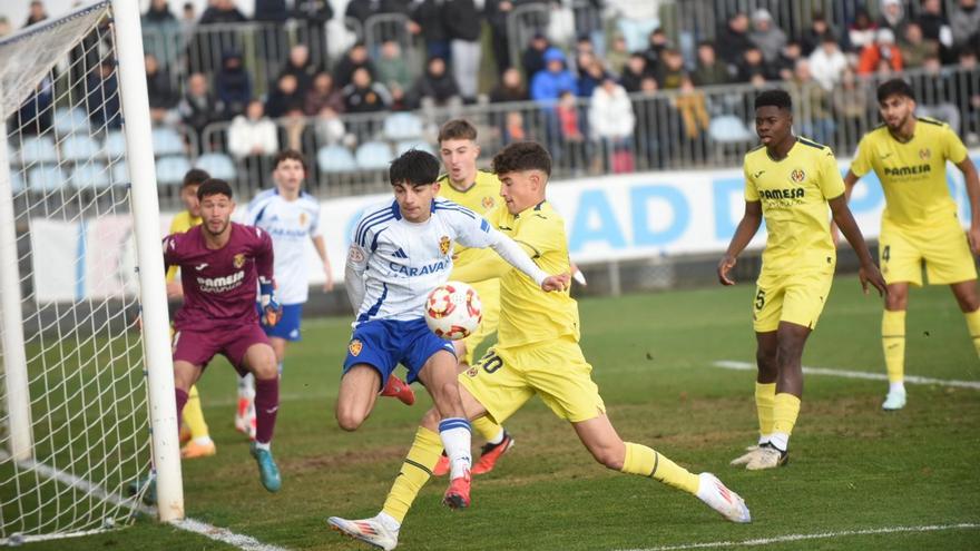 Polémica tras el Real Zaragoza-Villarreal: escupitajos, peleas e insultos a los árbitros