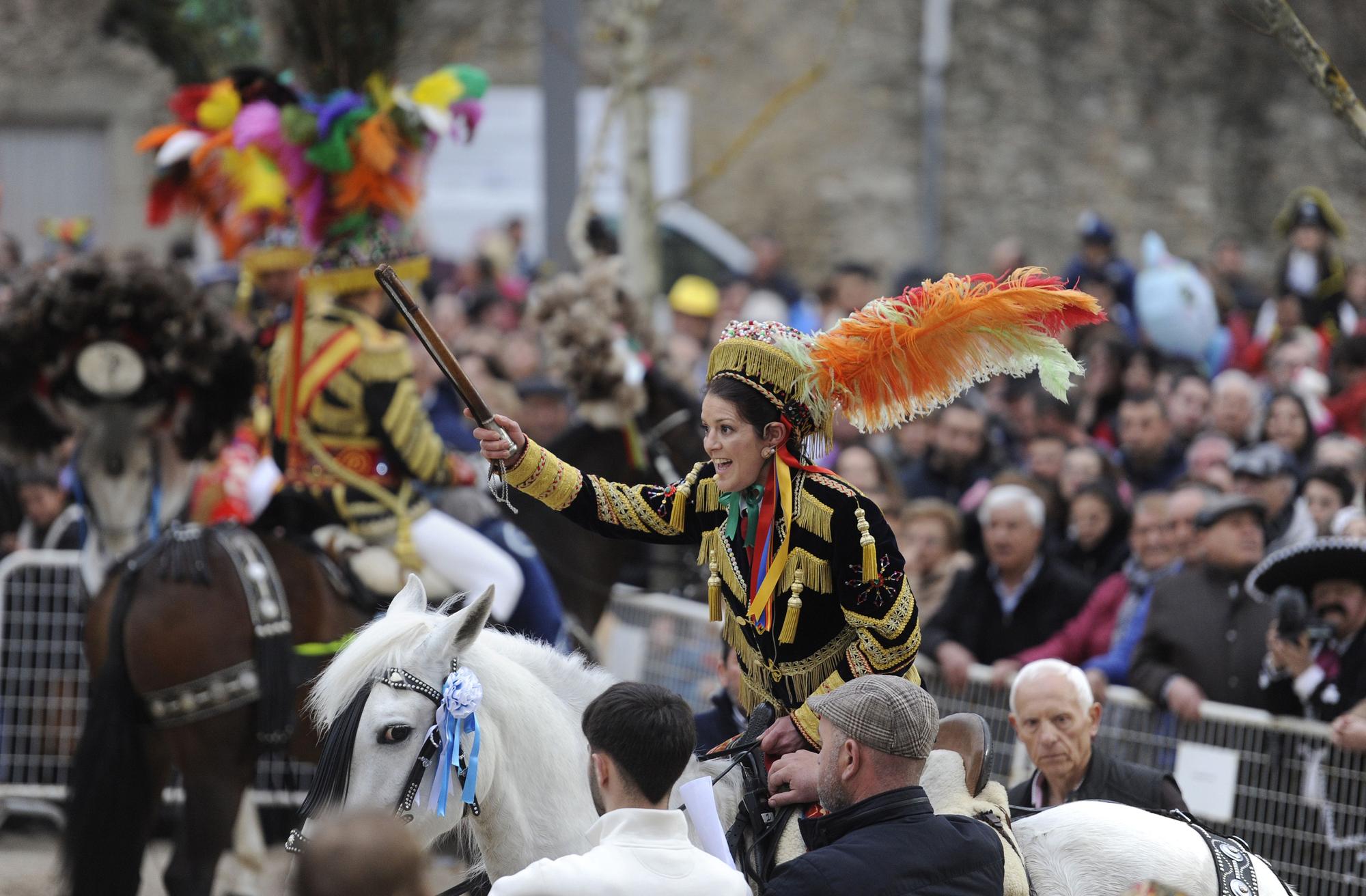 La tradición desfila el martes de Carnaval en A Estrada