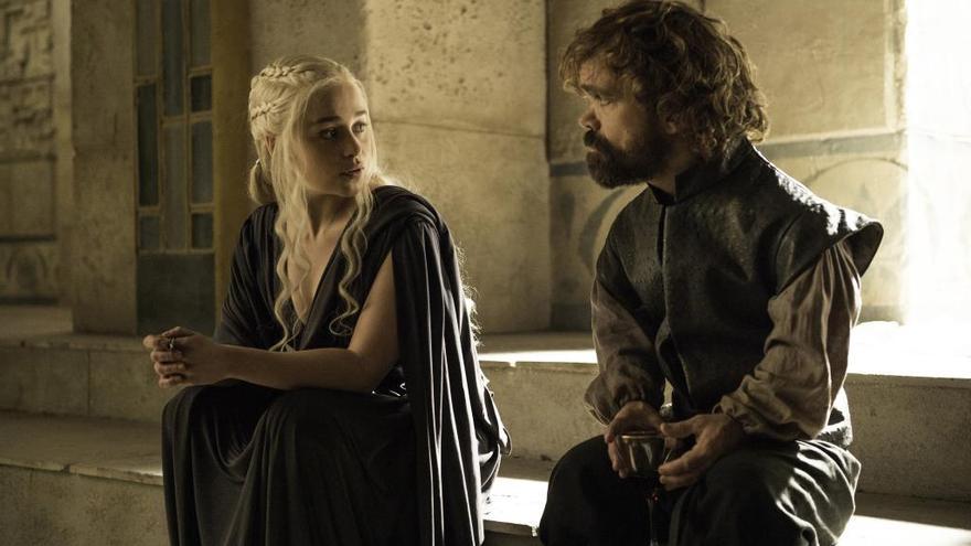 Daenerys Targaryen y Tyrion Lannister.