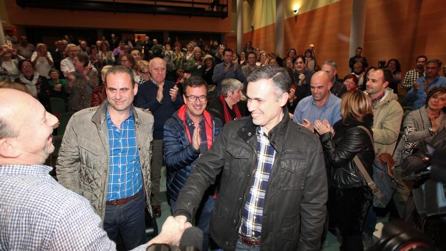 &quot;Llegó la hora de recuperar el dinamismo de Gijón&quot;, proclama el nuevo líder del PSOE