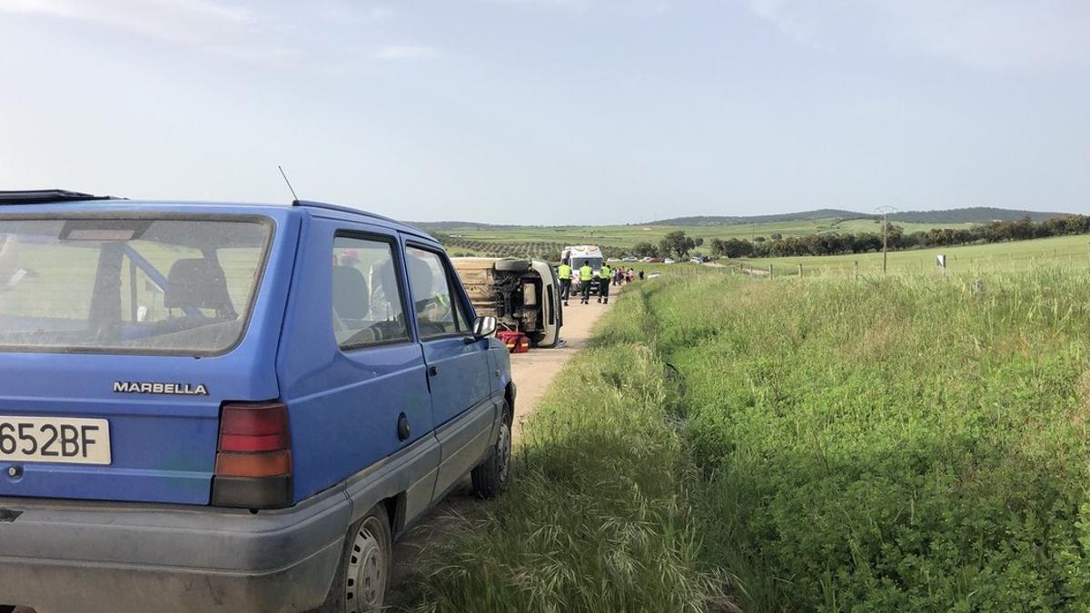 Un menor muerto al volcar un coche que conducía un chico de 15 años en Badajoz