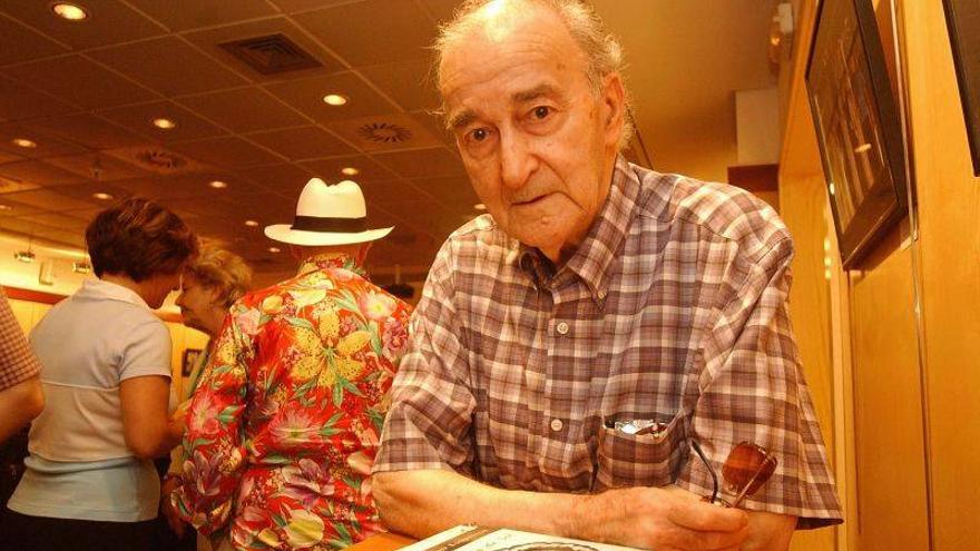 Fallece el poeta Mariano Esquillor, un huracán de sol