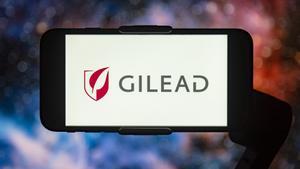 Archivo - December 13, 2022, India: In this photo illustration, the logo of Gilead Sciences is seen displayed on a mobile phone screen.