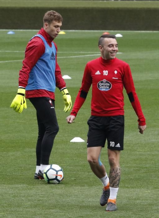 Último entrenamiento del Celta antes de vsitar el Bernabéu // Alba Villar