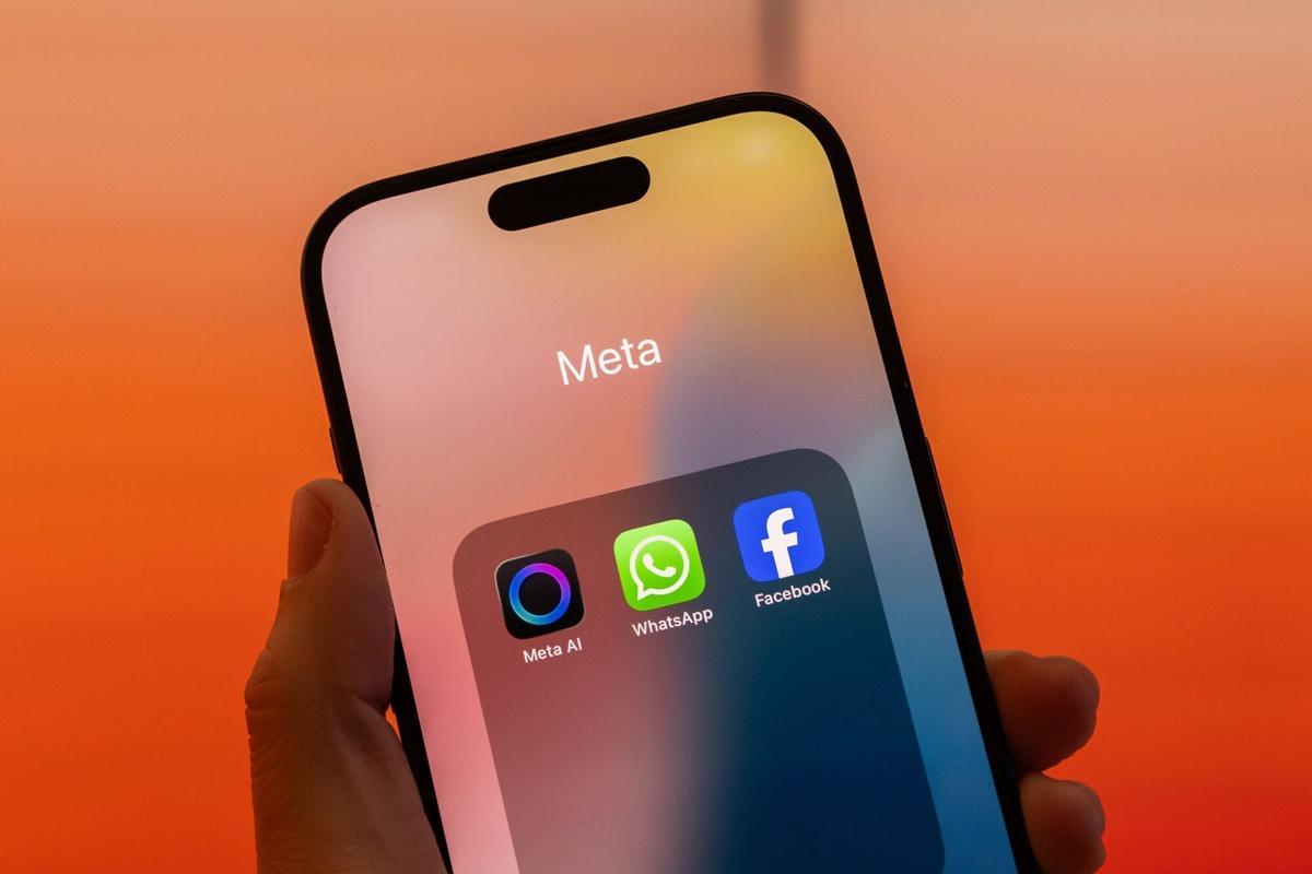 Iconos de aplicaciones de la compañía tecnológica Meta.