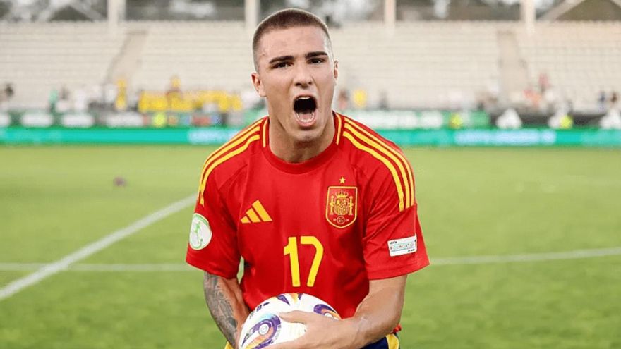 Pablo García celebra el pase de España a la final del Europeo Sub 19 de Rumanía tras vencer a Alemania