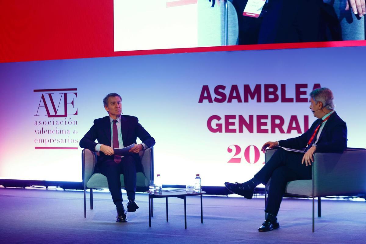 Feijóo, Llorca y Catalá asisten a la asamble de AVE