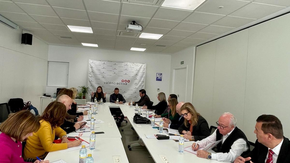 Reunión de los concejales de Vox con los agentes sociales del Pacto por el Empleo