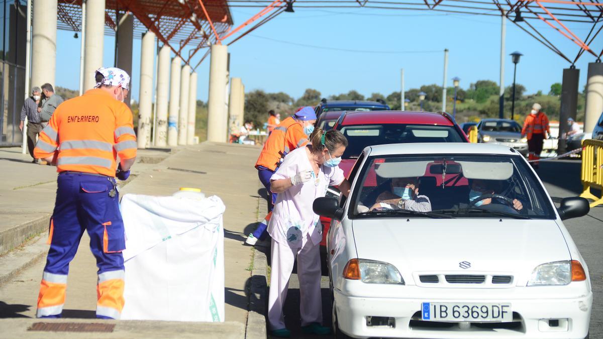 Administración de vacunas, la semana pasada en el ferial.