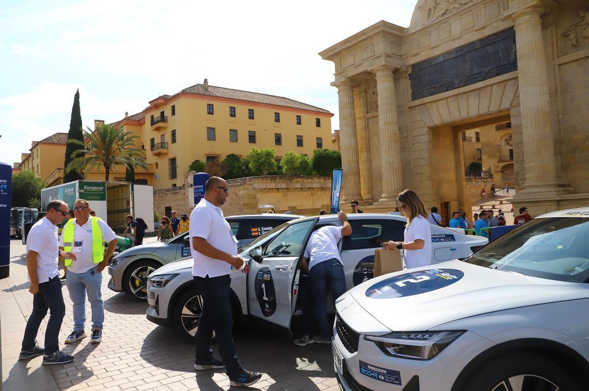La Salida del EcoRali, una prueba con coches eléctricos ecológicos, en imágenes La Salida del EcoRali, una prueba con coches eléctricos ecológicos, en imágenes