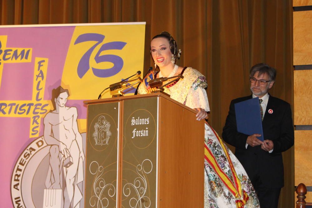 El Gremio de Artistas Falleros entrega los "Ninots d'Or"