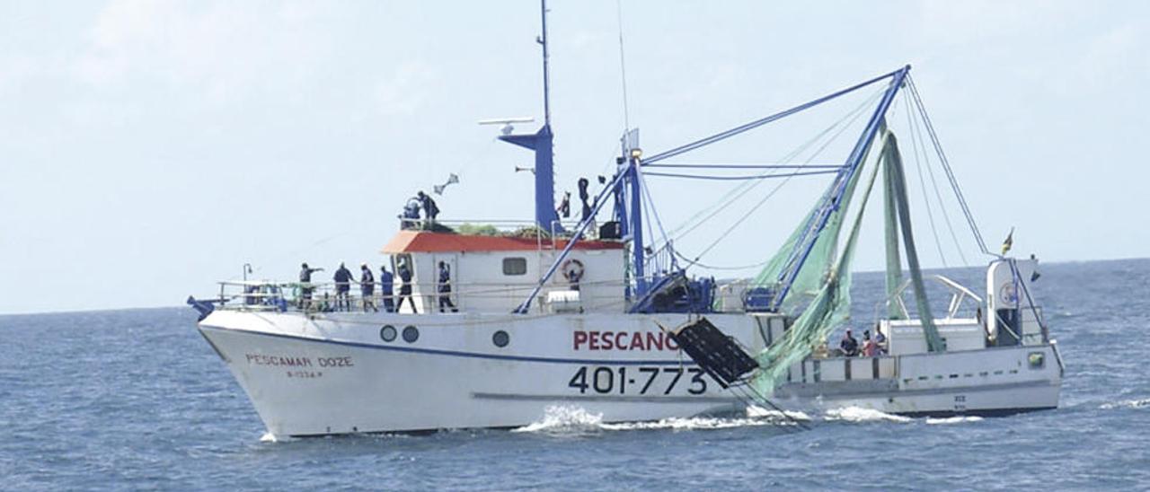 La multinacional gallega dispone de una flota de más de 30 buques marisqueros en el país a través de la filial Pescamar Ltd. con los que faena gamba o camarón. // Pescanova