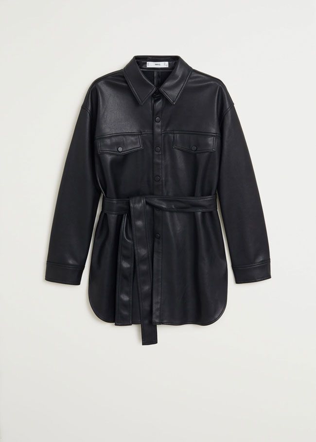 Sophie Turner ya tiene la chaqueta de piel negra de Mango que las editoras  de moda comprarían en el Black Friday - Woman