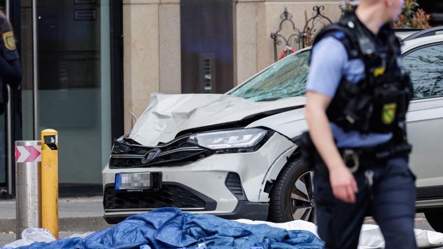 Dos morts i 20 ferits en un atropellament intencionat a Leipzig
