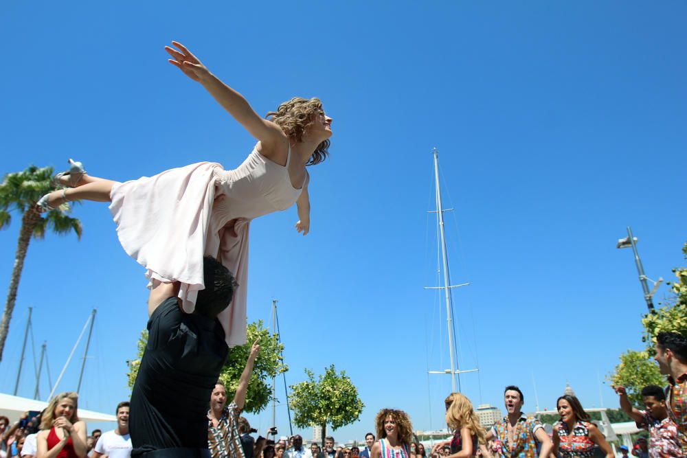 El musical Dirty Dancing sale a la calle en Málaga.