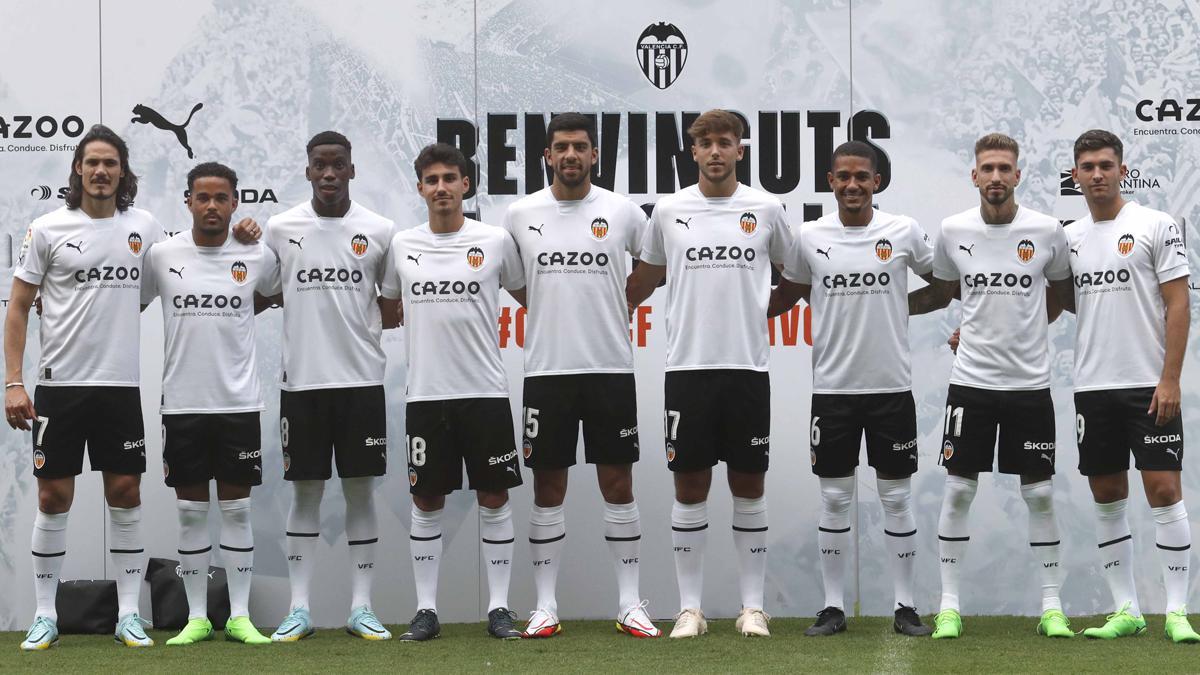 Presentacion fichajes Valencia CF 22-23