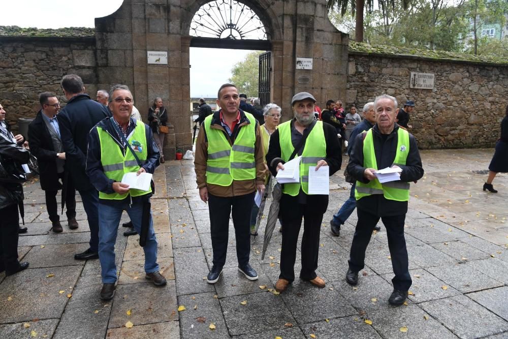 Ofrenda floral en San Amaro por el Día Difuntos