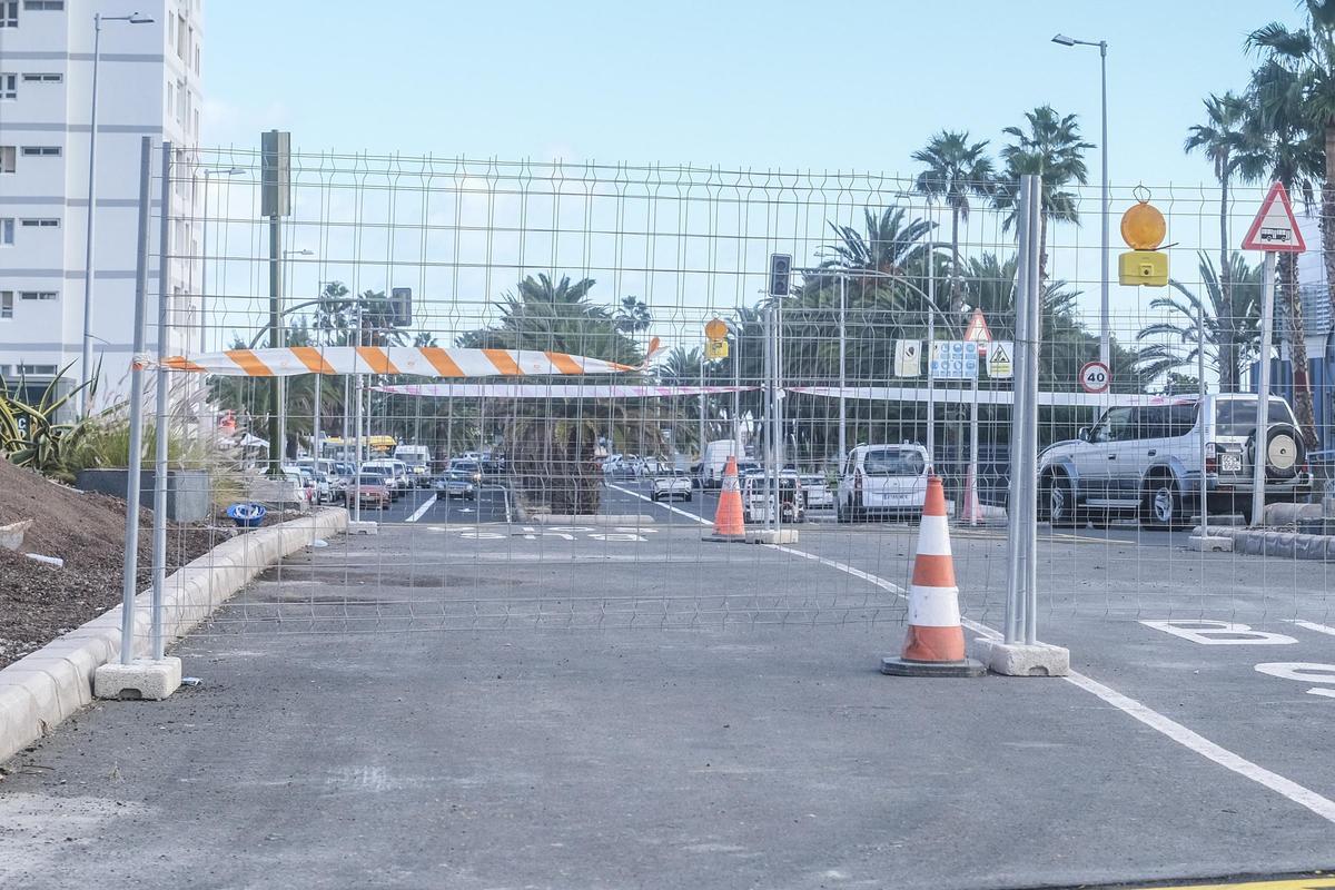 Estado de la obra de la Metroguagua, a su paso por la calle Alicante.