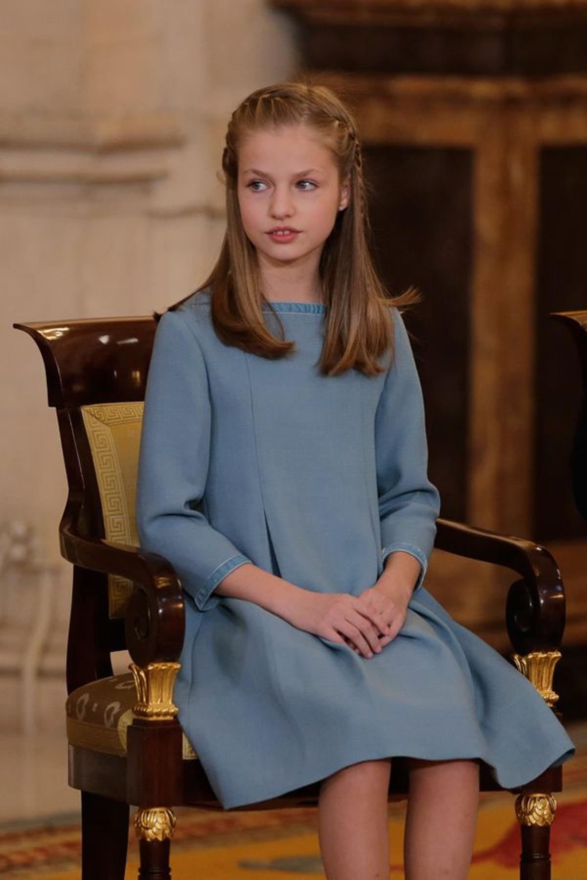 La Princesa de Asturias ha escogido un sencillo vestido azul para la ocasión