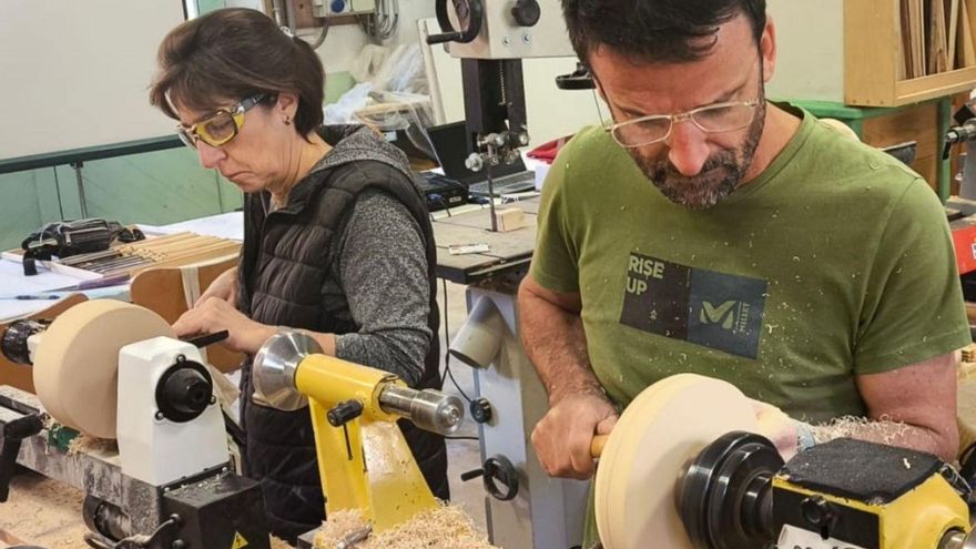 Con torno, creatividad y arte en Santa Cristina