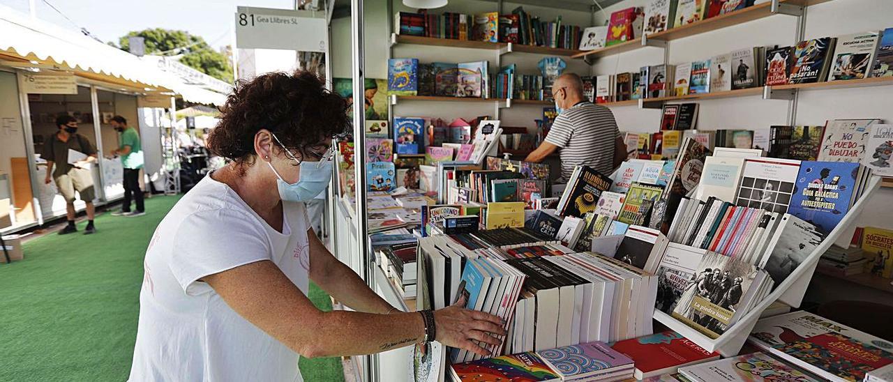 La caseta de
Gea Llibres
en Viveros.  jm lópez