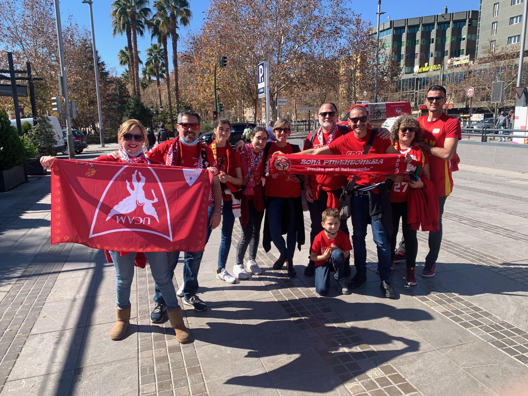 La afición del UCAM Murcia calienta motores en la Copa del Rey de Granada