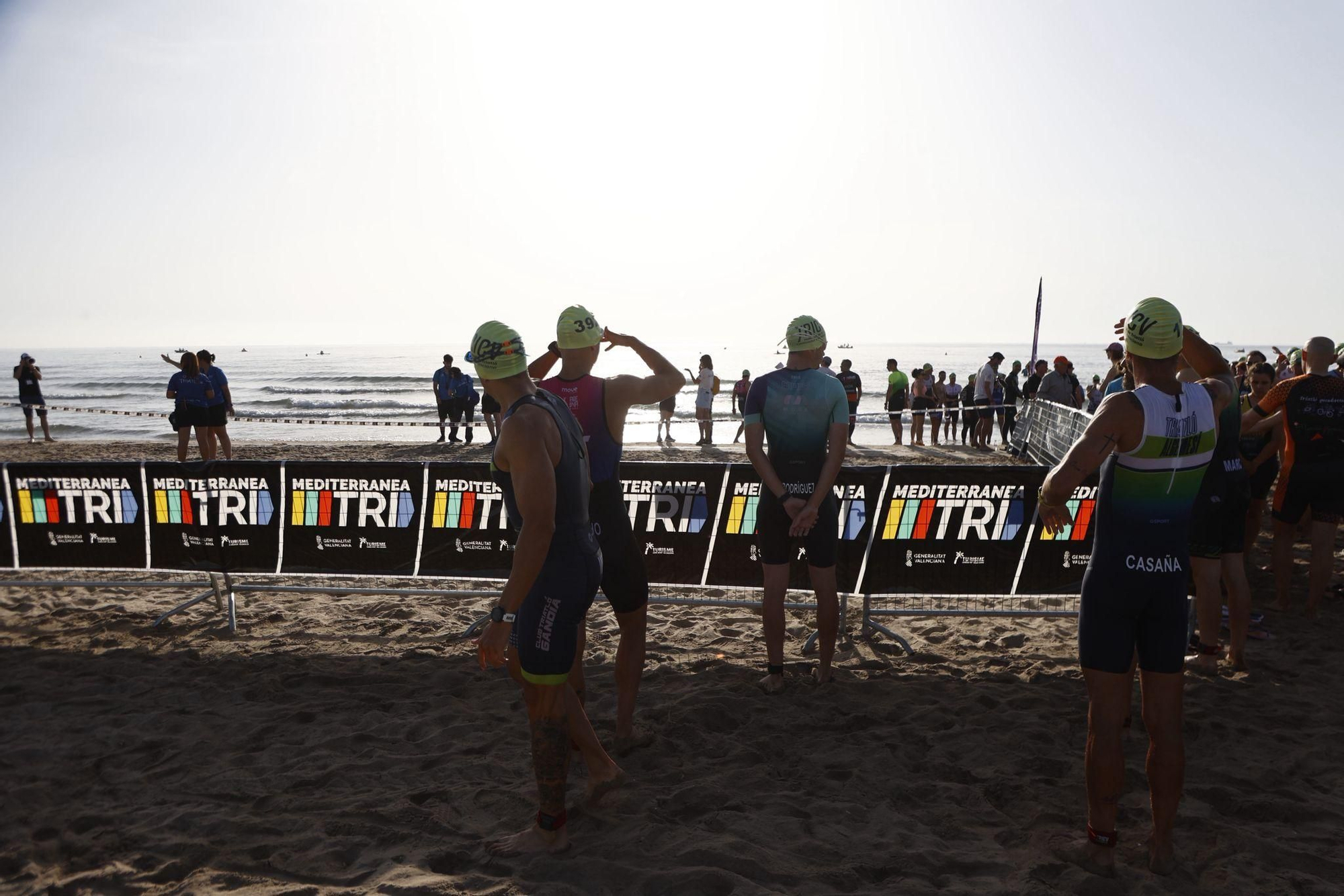 Las mejores imágenes del Mediterránea Triatlón de València