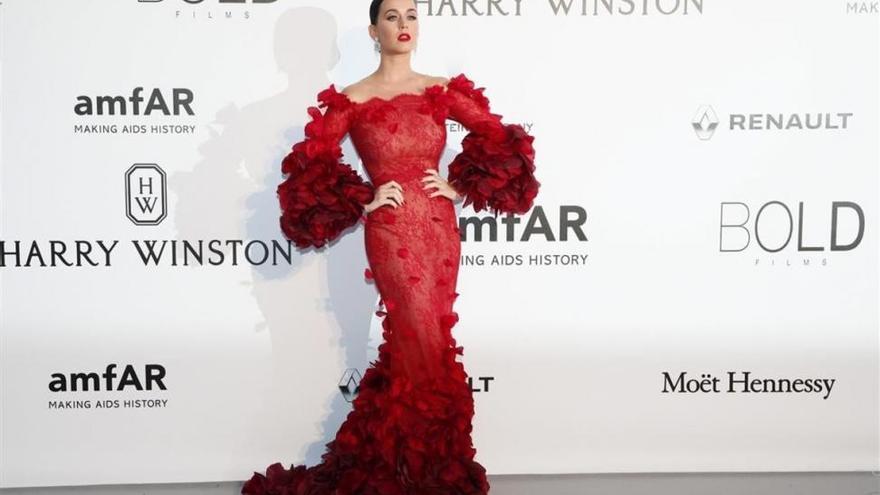 Cannes se llena de glamur contra el sida