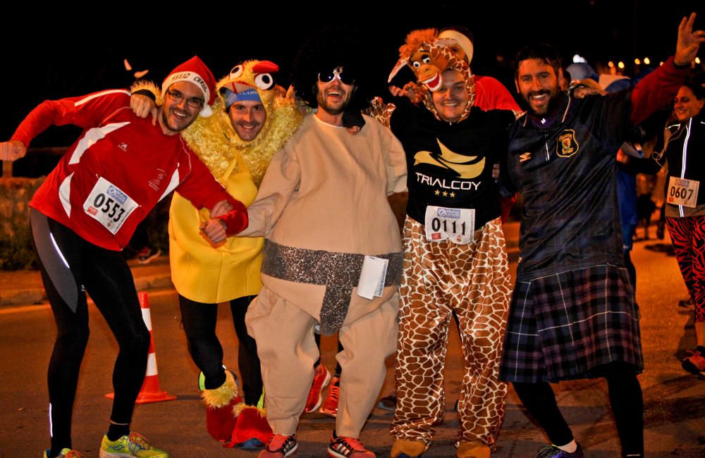 Más de 600 personas participan en la San Silvestre