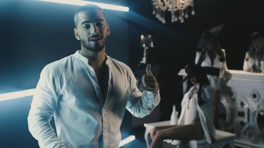 Maluma se refiere a las mujeres de forma machista en una canción.