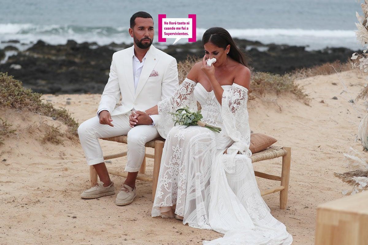 Anabel Pantoja llorando en su boda con Omar Sánchez