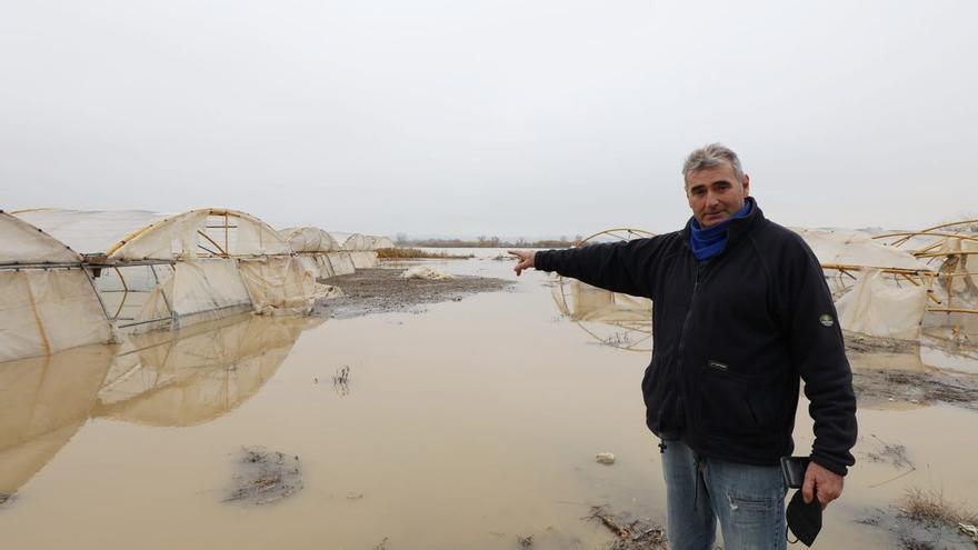 Un agricultor aragonés: &quot;No quisieron asegurarme el invernadero y ahora lo he perdido todo&quot;