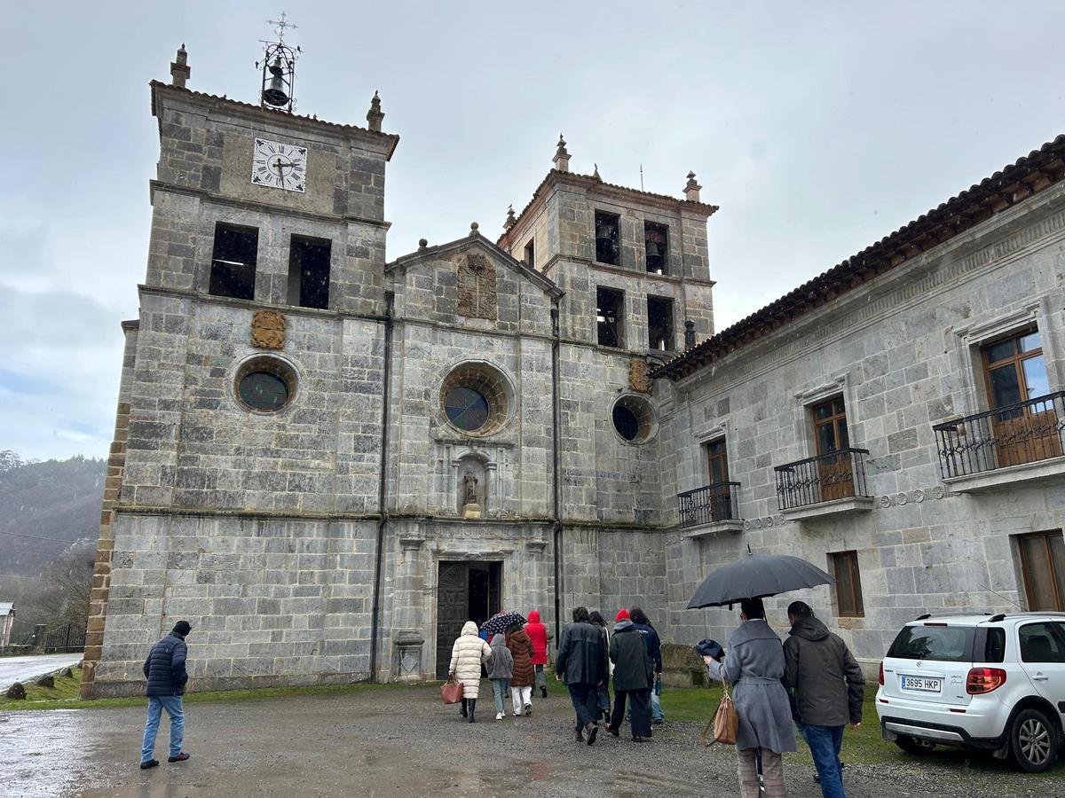 EN IMÁGENES: El monasterio de San Salvador de Cornellana acoge una nueva jornada de visitas guiadas