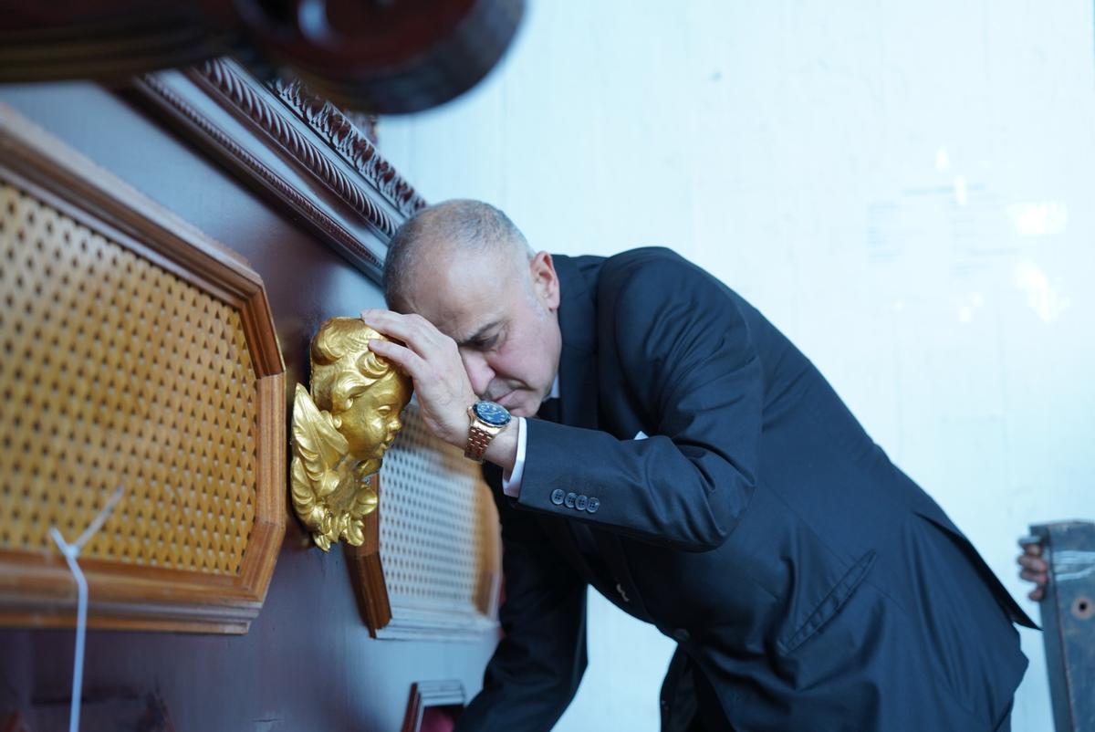 La salida del Cristo de las Lágrimas, en imágenes