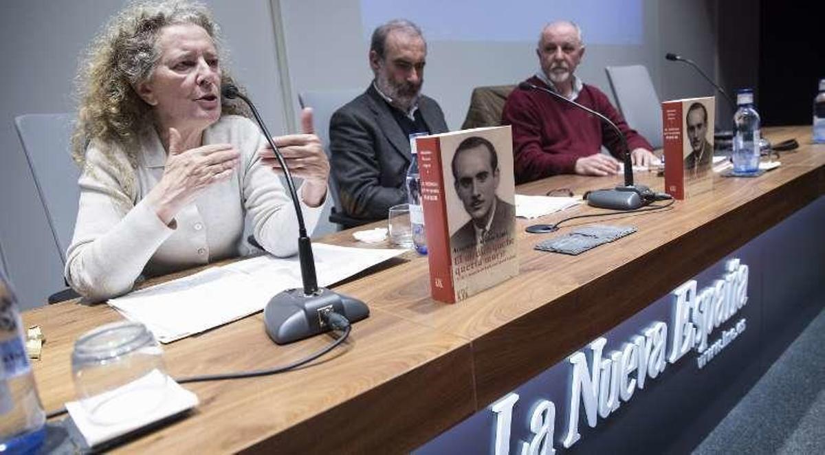 Alejandro Álvarez: "Al médico Lodario Gavela lo mató el franquismo por no dejarse someter"