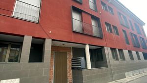 Un treball becat per l’Apce estudia la «desocupació» dels baixos a Mataró, Terrassa i Vilanova