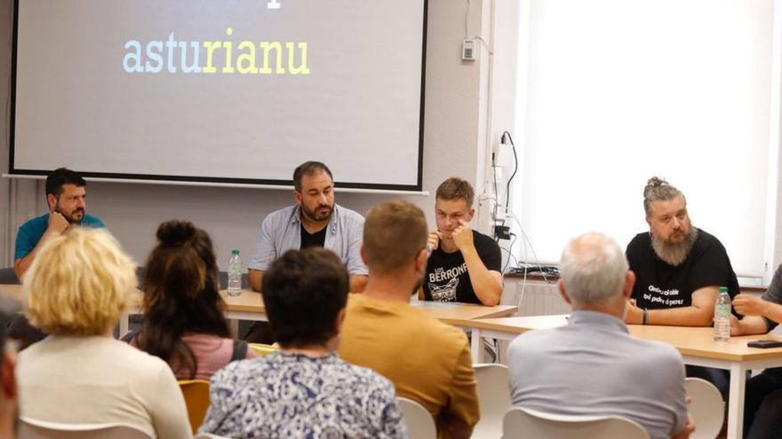 Quejas en el IES de Luanco por la ausencia de profesor de asturiano