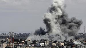 Bombardeo israelí en Rafá, en el extremo sur de la Franja de Gaza.