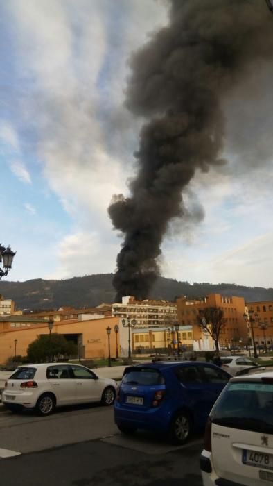 Incendio en un local de Oviedo.